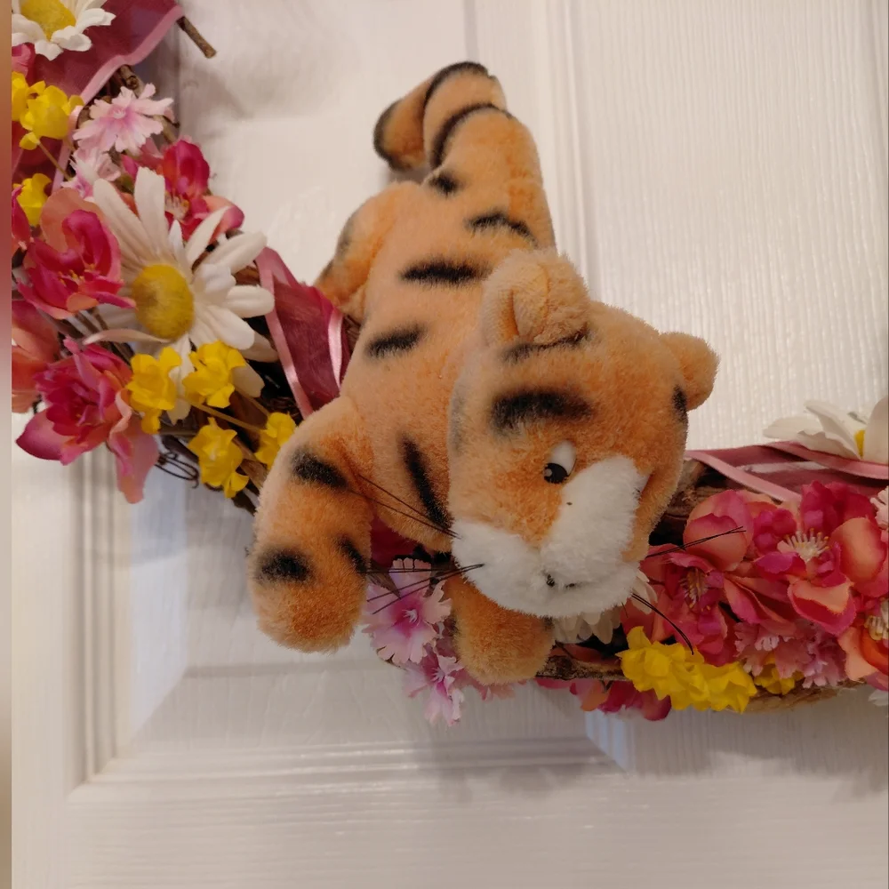 Vintage Winnie the Pooh Wreath Baby Shower, Spring, Summer